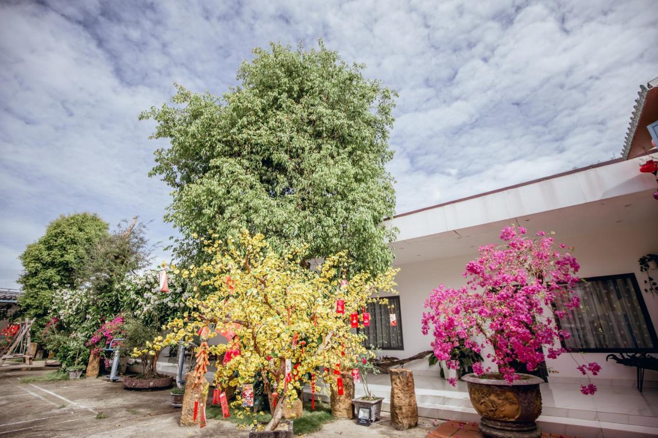 Nhat Quang Hotel Bảo Lộc Esterno foto