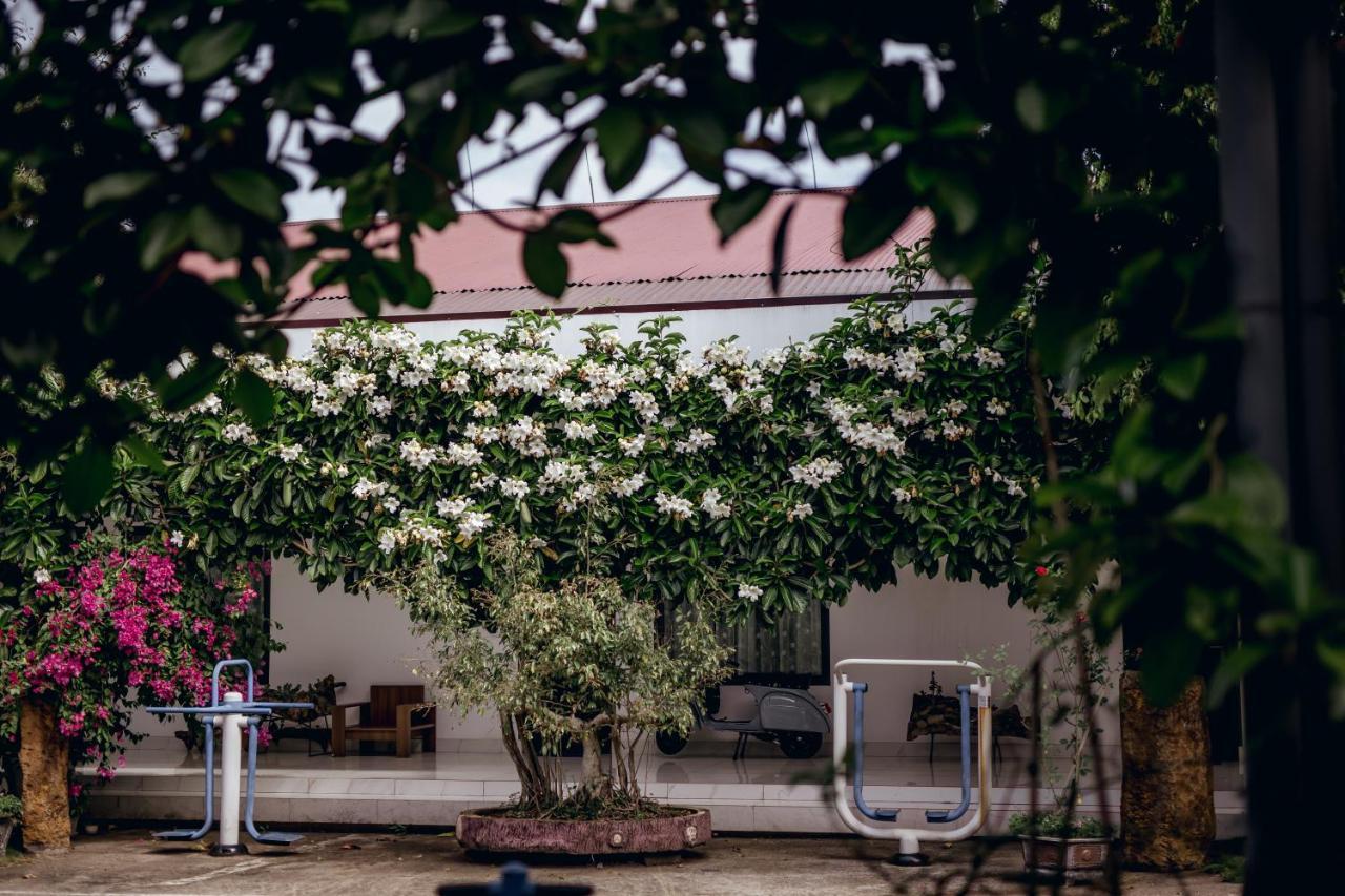 Nhat Quang Hotel Bảo Lộc Esterno foto